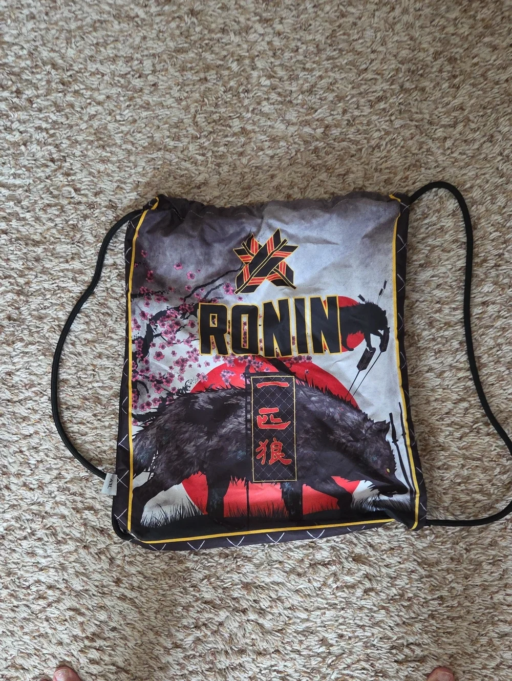 Graphic Wolf Drawstring Bag - Black & Red